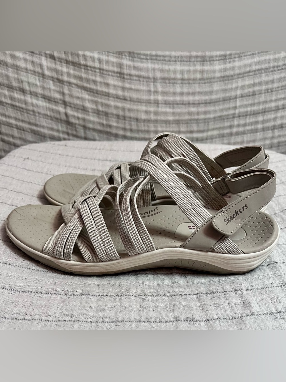 Skechers Neutral-Strap Women’s Reggae Cup - Smitten By You Sandals